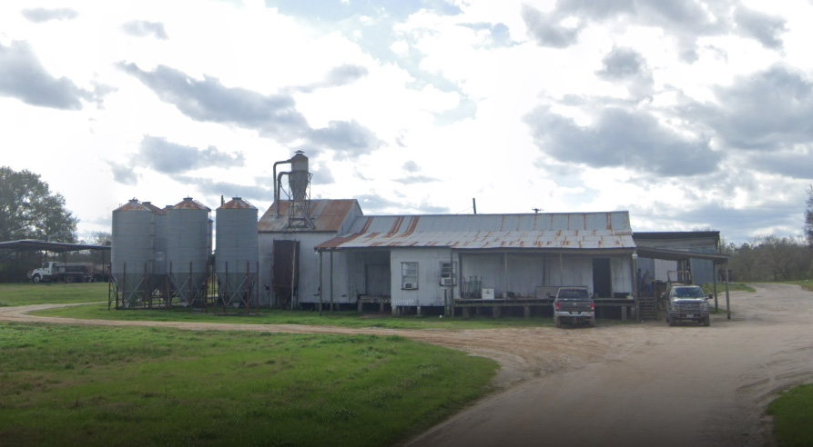 Groveton mill an supply store front.