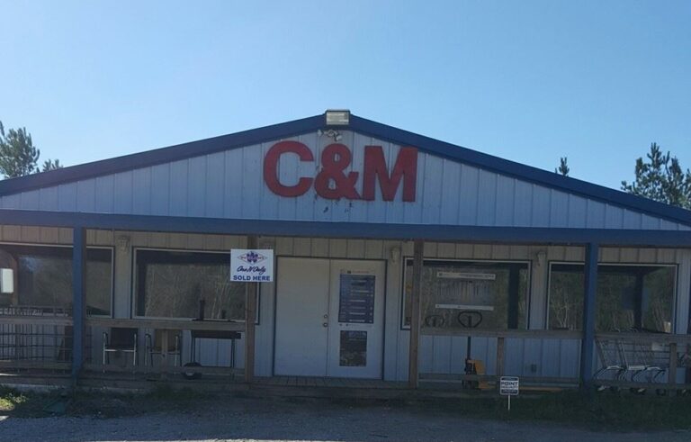 C&M feed store front.