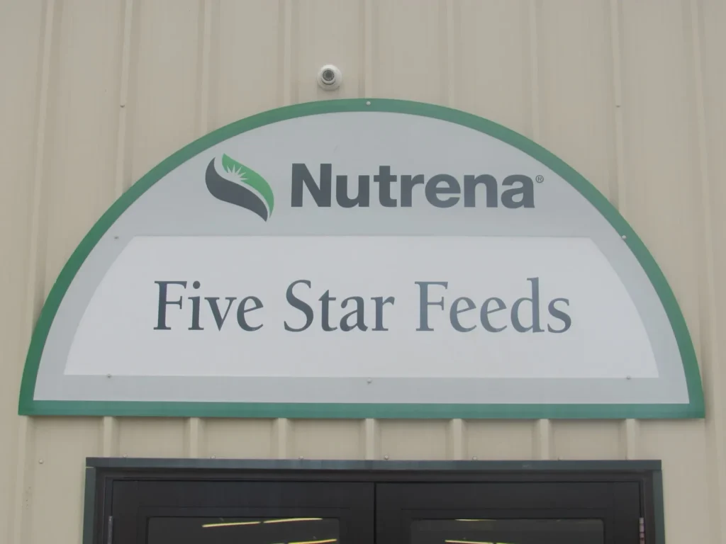 Nutrena Five Star feed storefron.